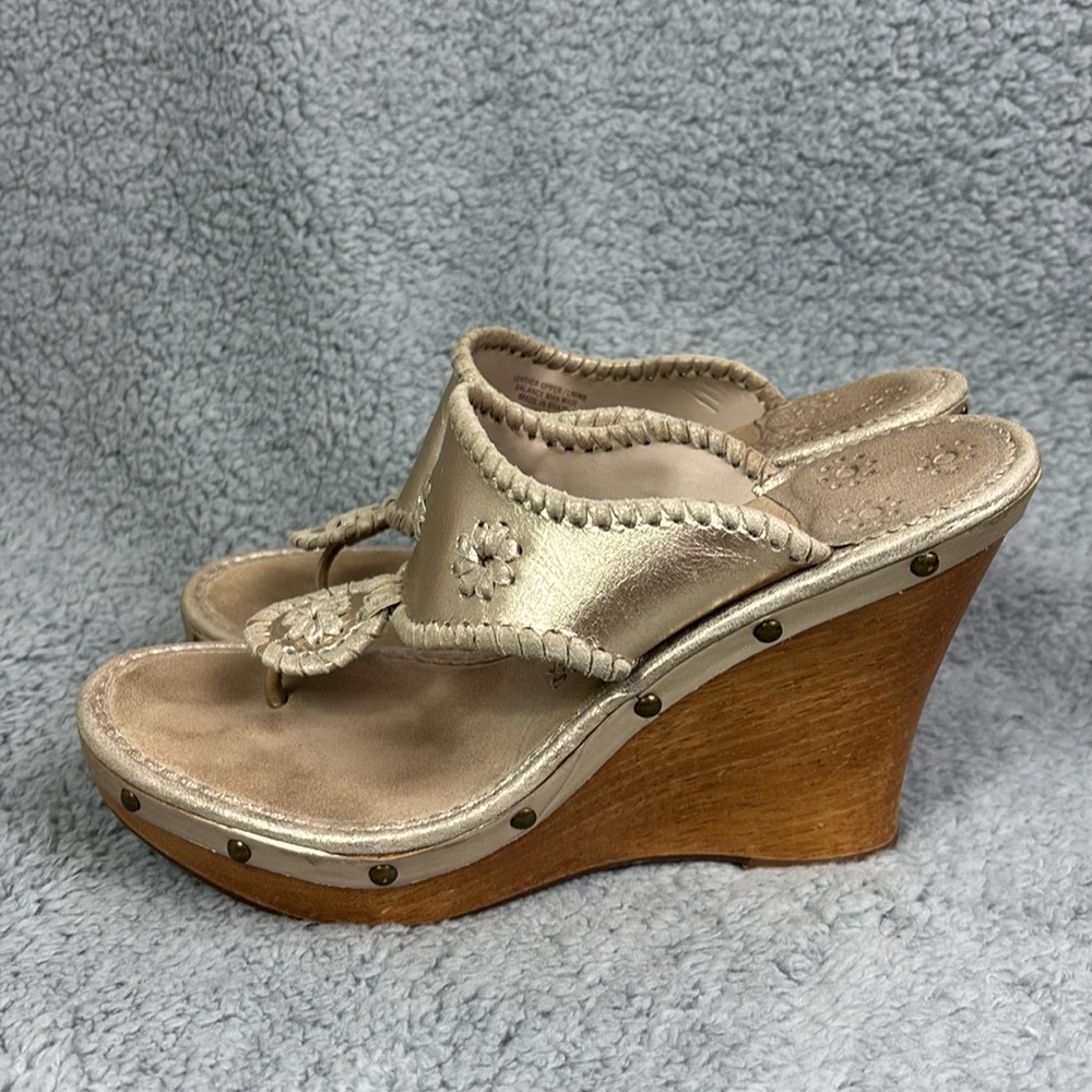 💚👖Jack Rogers Wedge Sandal Size 8 Gold with Wooden Wedge - Picture 4 of 9